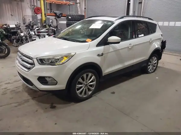 1FMCU9HD4KUB55722 2019 FORD ESCAPE - Image 2