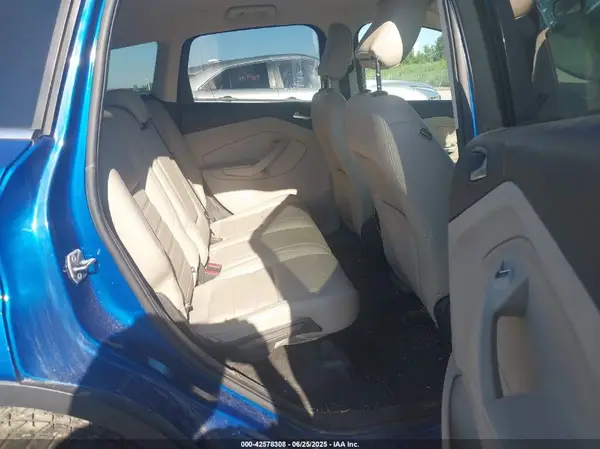 1FMCU9HD4KUC31939 2019 FORD ESCAPE - Image 8