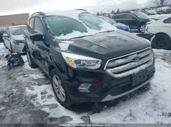 1FMCU9HD5JUA37774 2018 FORD ESCAPE