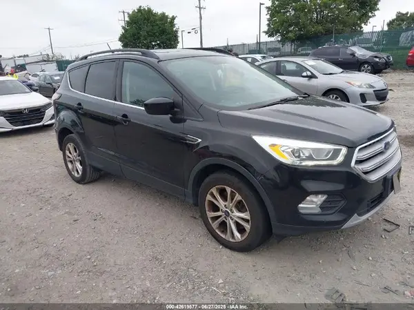 1FMCU9HD5JUA46569 2018 FORD ESCAPE - Image 1