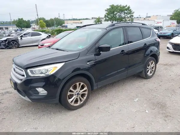 1FMCU9HD5JUA46569 2018 FORD ESCAPE - Image 2