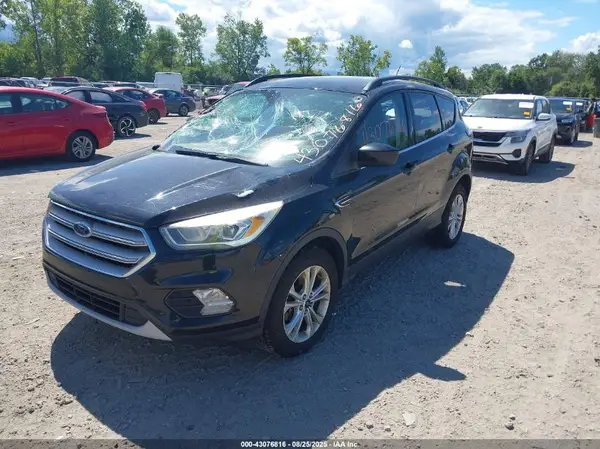 1FMCU9HD5JUA61301 2018 FORD ESCAPE - Image 2