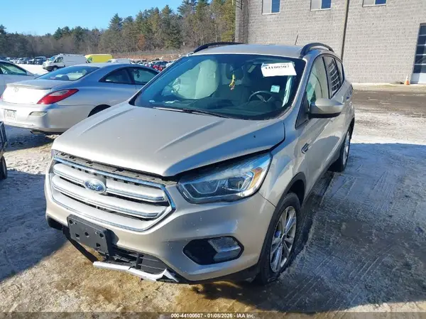 1FMCU9HD5JUA72637 2018 FORD ESCAPE - Image 2