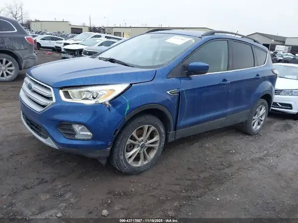 1FMCU9HD5JUA82343 2018 FORD ESCAPE - Image 2