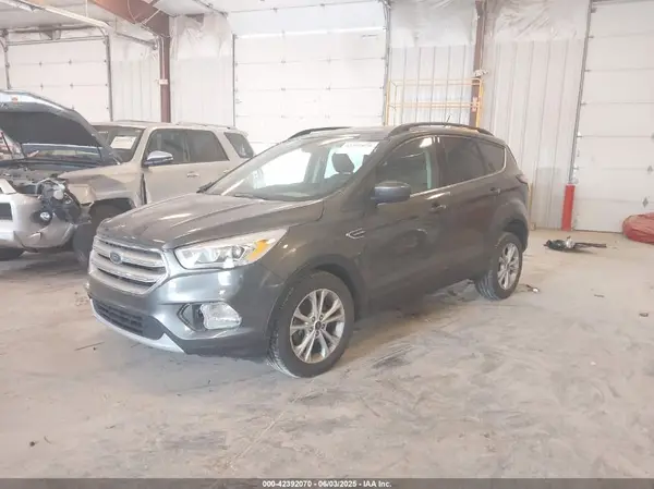 1FMCU9HD5JUA96095 2018 FORD ESCAPE - Image 2