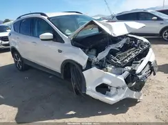 1FMCU9HD5JUB28107 2018 FORD ESCAPE