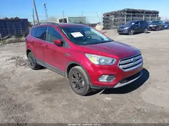 1FMCU9HD5JUB66808 2018 FORD ESCAPE