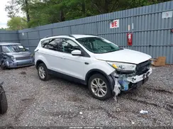 1FMCU9HD5JUB78585 2018 FORD ESCAPE