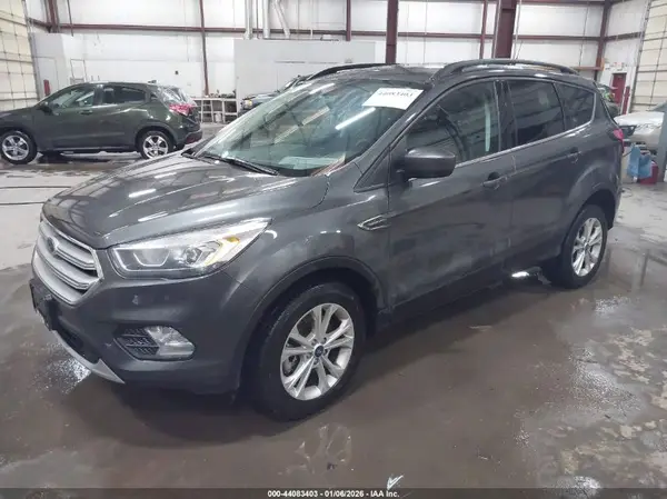 1FMCU9HD5JUB83902 2018 FORD ESCAPE - Image 2