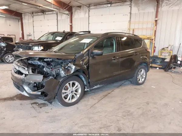 1FMCU9HD5JUC03520 2018 FORD ESCAPE - Image 2