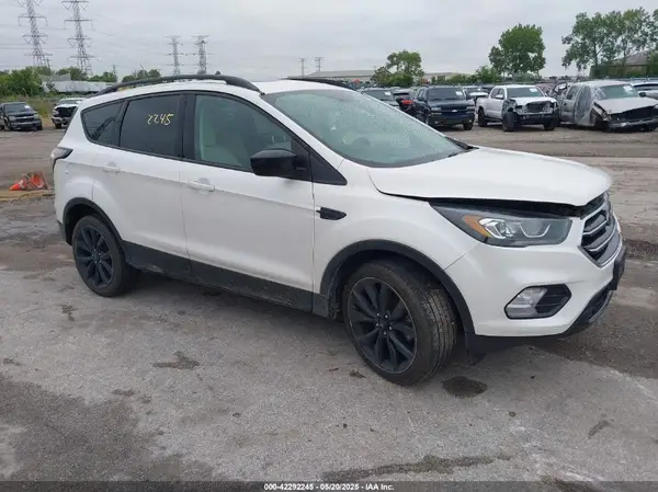 1FMCU9HD5JUC28630 2018 FORD ESCAPE - Image 1
