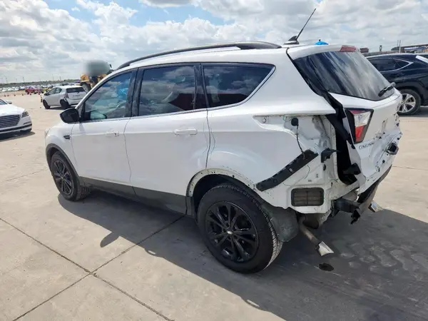 1FMCU9HD5JUC33147 2018 FORD ESCAPE - Image 2