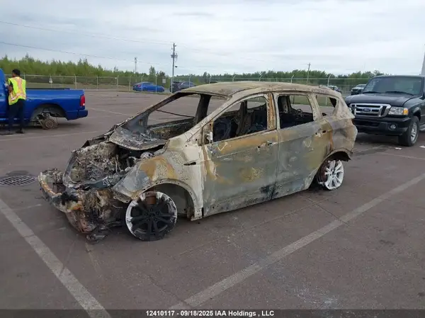1FMCU9HD5JUC91694 2018 FORD ESCAPE - Image 2