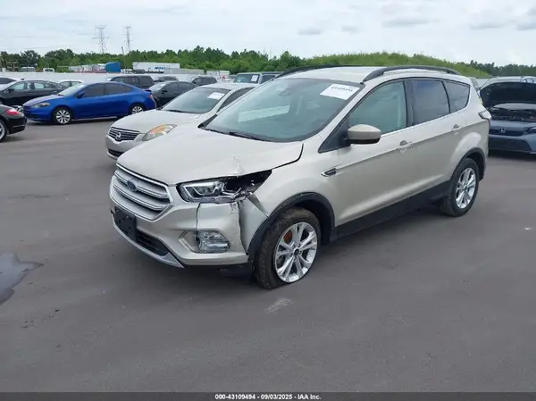 1FMCU9HD5JUD00877 2018 FORD ESCAPE - Image 2