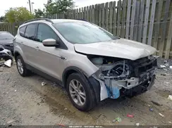 1FMCU9HD5JUD28159 2018 FORD ESCAPE