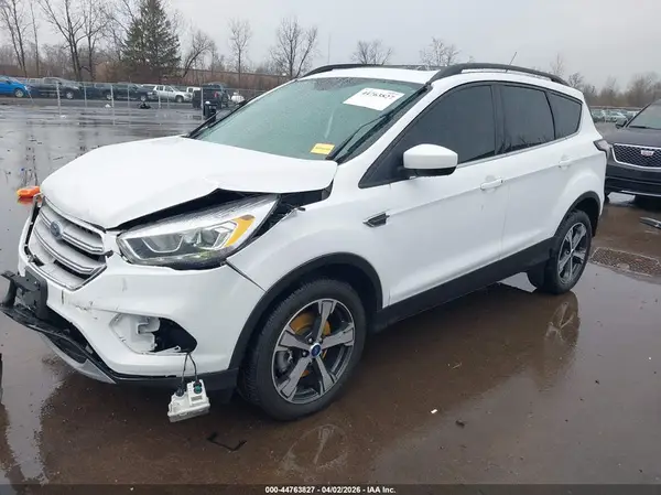 1FMCU9HD5JUD35564 2018 FORD ESCAPE - Image 2