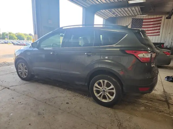 1FMCU9HD5JUD47973 2018 FORD ESCAPE - Image 2