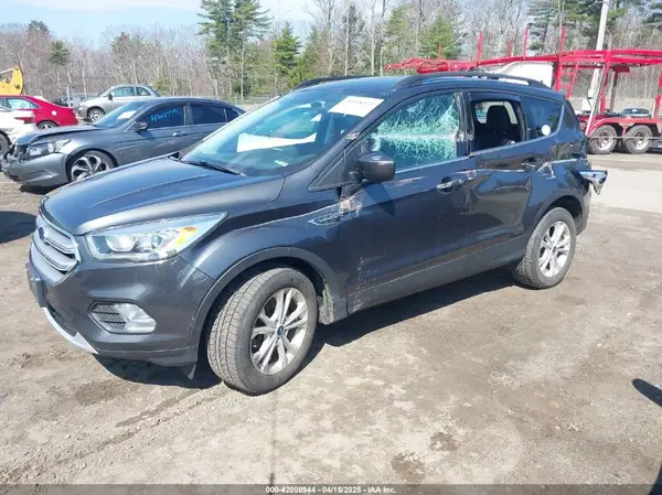 1FMCU9HD5JUD53529 2018 FORD ESCAPE - Image 2