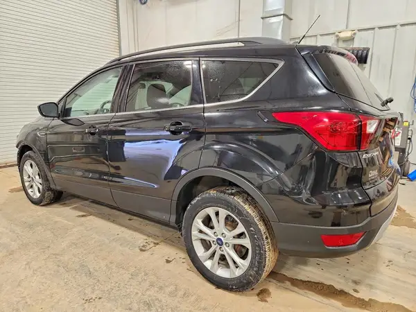 1FMCU9HD5KUA58237 2019 FORD ESCAPE - Image 2