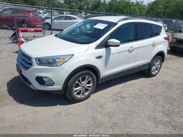1FMCU9HD5KUB19019 2019 FORD ESCAPE - Image 2
