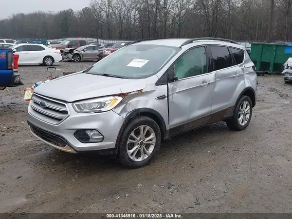 1FMCU9HD5KUC07584 2019 FORD ESCAPE - Image 2