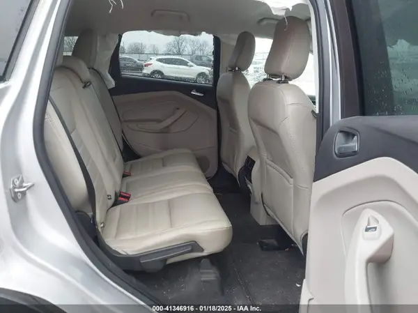 1FMCU9HD5KUC07584 2019 FORD ESCAPE - Image 8