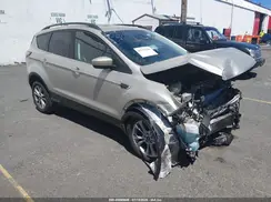 1FMCU9HD6JUB14815 2018 FORD ESCAPE
