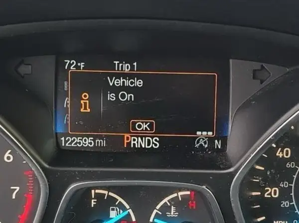 1FMCU9HD6JUB19626 2018 FORD ESCAPE - Image 8