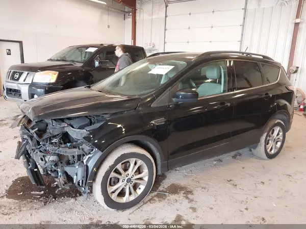 1FMCU9HD6JUB23949 2018 FORD ESCAPE - Image 2