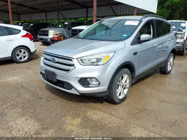 1FMCU9HD6JUB24230 2018 FORD ESCAPE - Image 2