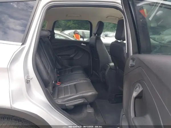 1FMCU9HD6JUB42758 2018 FORD ESCAPE - Image 8