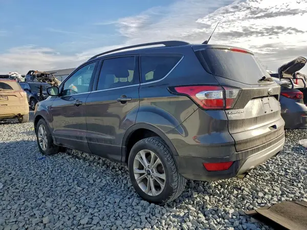 1FMCU9HD6JUC04742 2018 FORD ESCAPE - Image 2