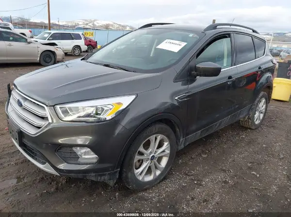 1FMCU9HD6JUC49180 2018 FORD ESCAPE - Image 2