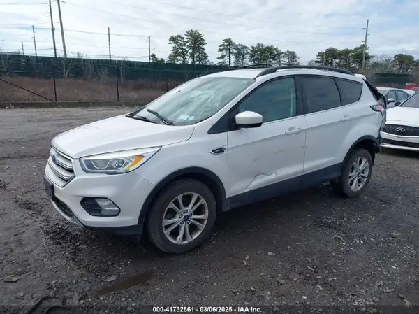 1FMCU9HD6JUC66268 2018 FORD ESCAPE - Image 2