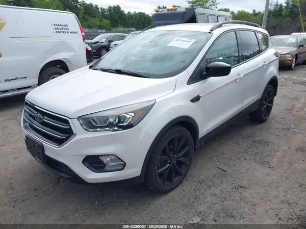 1FMCU9HD6JUC66383 2018 FORD ESCAPE - Image 2