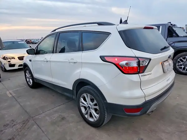1FMCU9HD6JUC78260 2018 FORD ESCAPE - Image 2