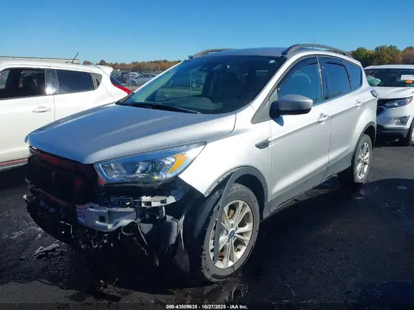1FMCU9HD6JUD01715 2018 FORD ESCAPE - Image 2