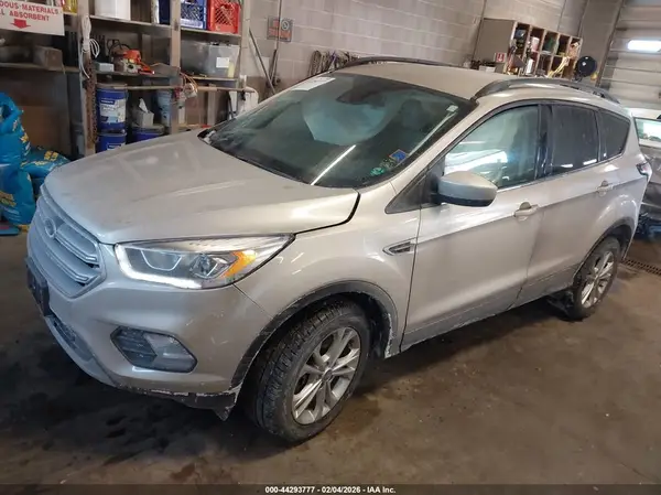 1FMCU9HD6JUD21673 2018 FORD ESCAPE - Image 2