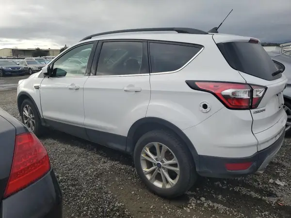 1FMCU9HD6JUD31703 2018 FORD ESCAPE - Image 2
