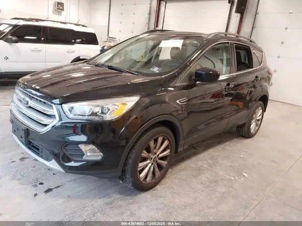 1FMCU9HD6KUA22573 2019 FORD ESCAPE - Image 2