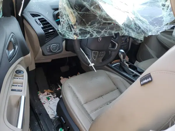 1FMCU9HD6KUB11804 2019 FORD ESCAPE - Image 8