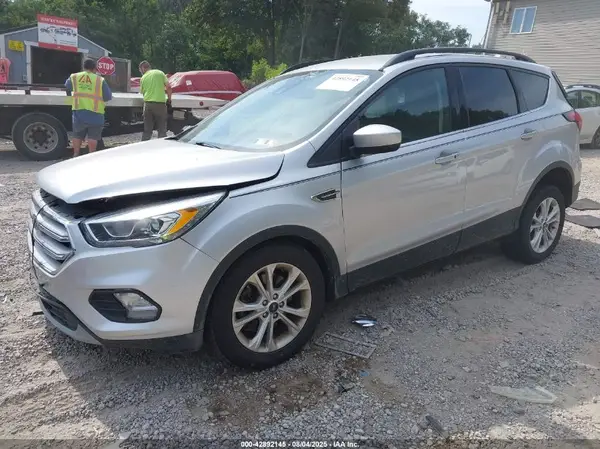 1FMCU9HD6KUB22785 2019 FORD ESCAPE - Image 2