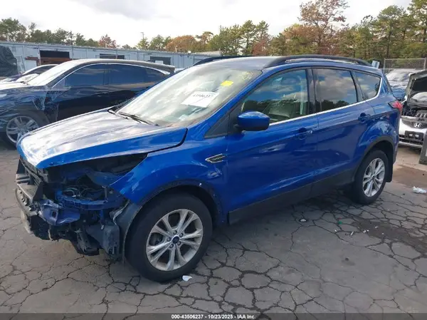 1FMCU9HD6KUB42387 2019 FORD ESCAPE - Image 2