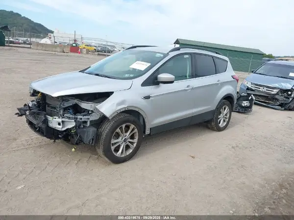 1FMCU9HD6KUB98703 2019 FORD ESCAPE - Image 2