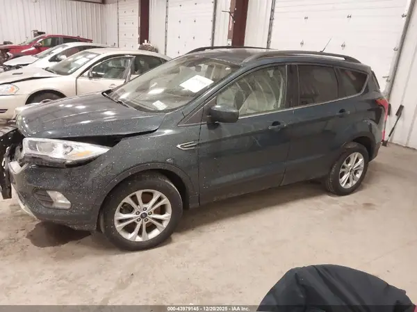 1FMCU9HD6KUC30792 2019 FORD ESCAPE - Image 2