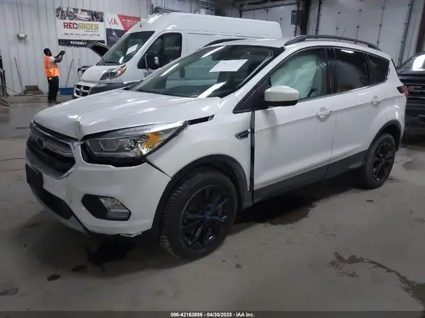1FMCU9HD6KUC31120 2019 FORD ESCAPE - Image 2