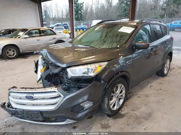 1FMCU9HD6KUC32011 2019 FORD ESCAPE - Image 2