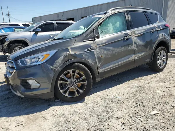 1FMCU9HD6KUC44000 2019 FORD ESCAPE - Image 1
