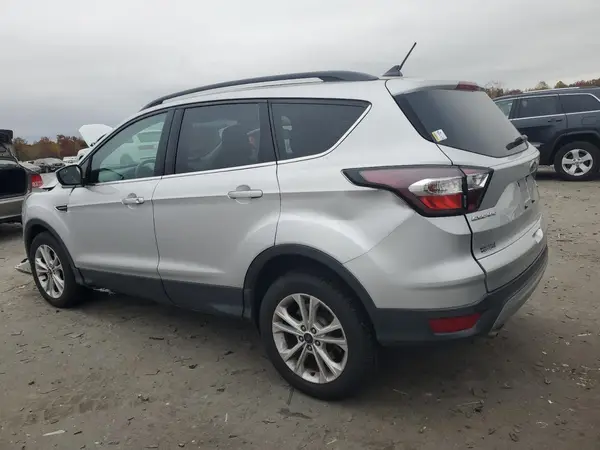 1FMCU9HD7JUA02296 2018 FORD ESCAPE - Image 2