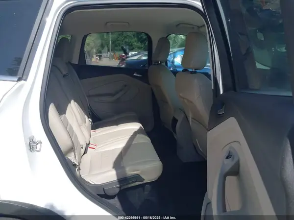 1FMCU9HD7JUA09104 2018 FORD ESCAPE - Image 8
